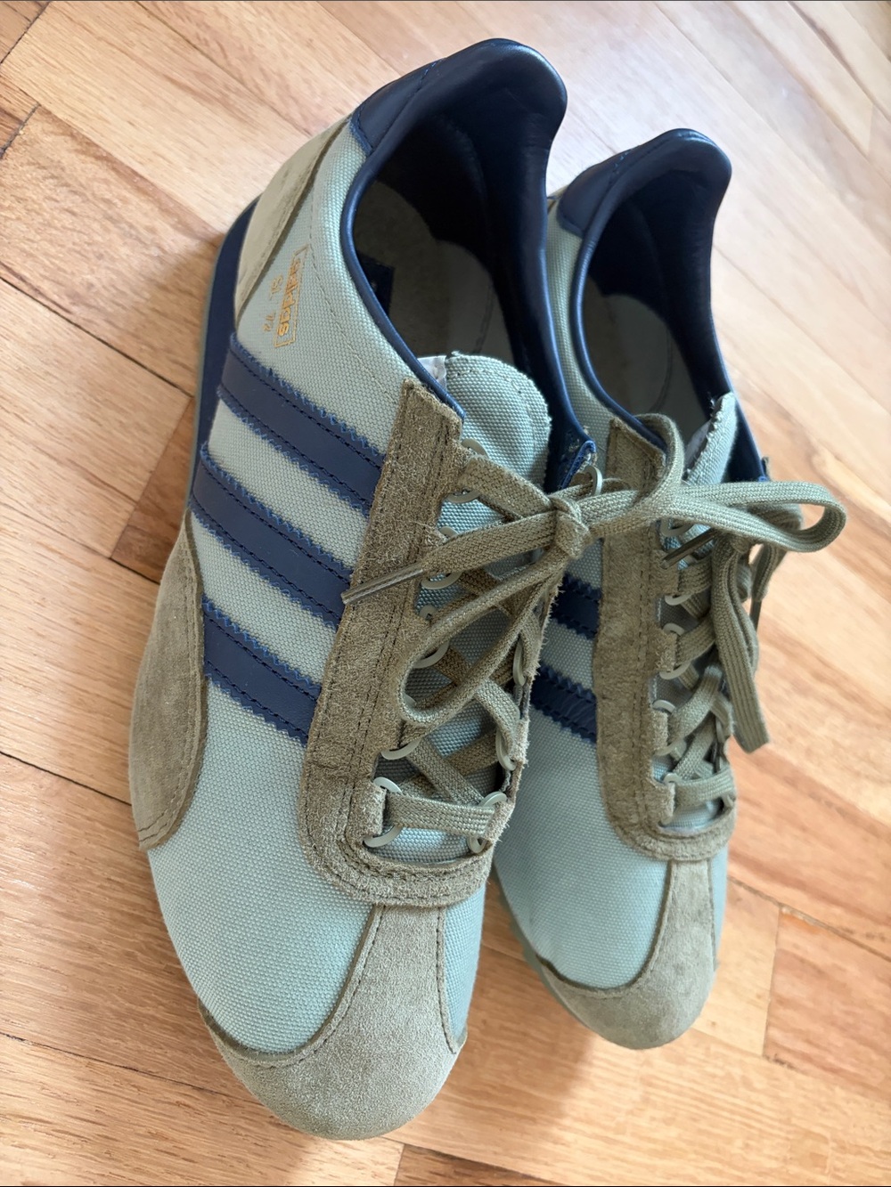Adidas SL 72